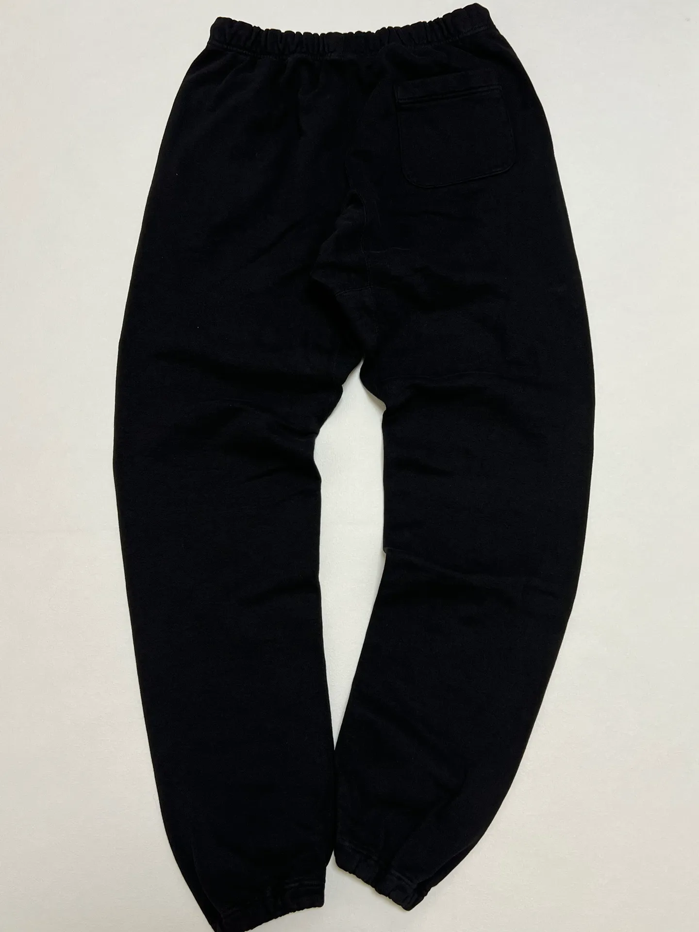 SAINT Mxxxxxx SWT PNT/IT'S SAINT/BLK flocked sweatpants black S-X ⚠️Attention: important points: this is flocking printing, not glue or crack paste. Don't buy what you see in the picture. Electrostatic flocking printing technology. Correct accessories. Fruit main mark/little angel anti-counterfeiting mark.